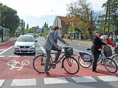 rowerzy�ci w �luzie rowerowej