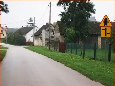 układ dróg podporządkowanych na skrzyżowaniu