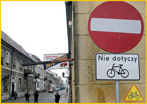 zakaz nie dotyczy rowerów jednośladowych