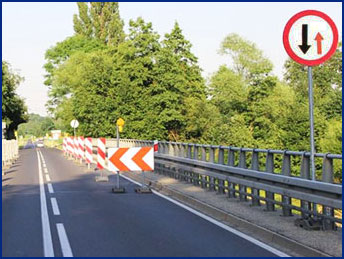 ustąp pierwszeństwa na zwężeniu drogi