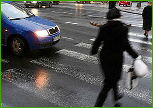 zabronione przebieganie przez jezdnię