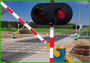 przejazd kolejowy podnoszenie półzapór nie zostało zakończone