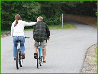 nie wolno czepiać się innych pojazdów