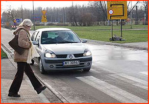 piesza przed przejściem